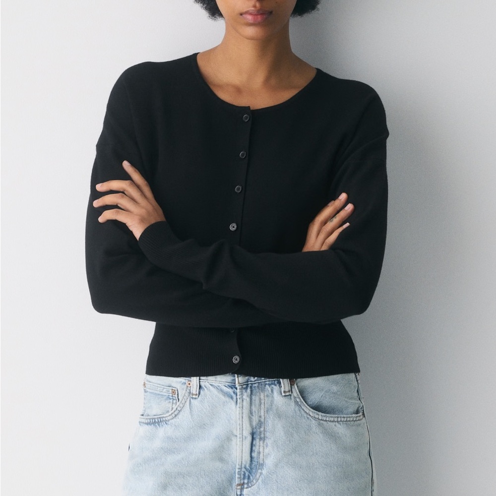 Aritzia Golightly Cardigan